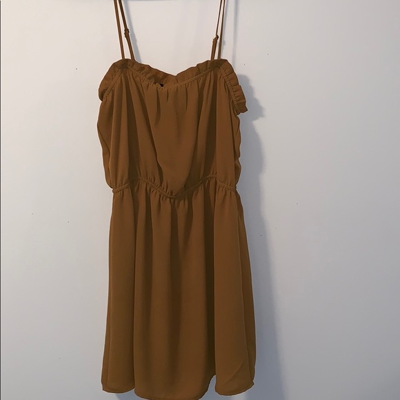 Yellow Dress - Picture 3 of 4